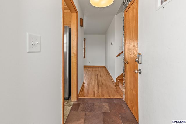 8214 Gold Street, Omaha, NE 68124