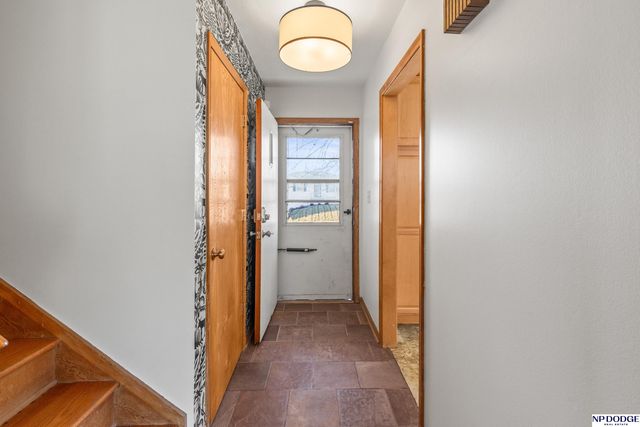 8214 Gold Street, Omaha, NE 68124