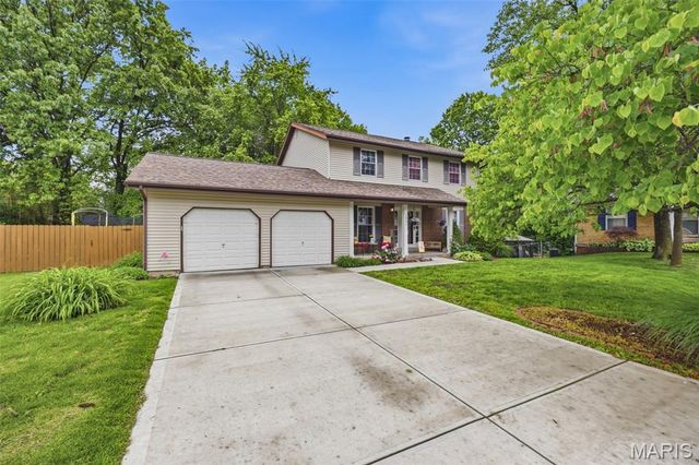 1521 Ticonderoga Drive, St Peters, MO 63376