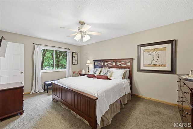 1521 Ticonderoga Drive, St Peters, MO 63376
