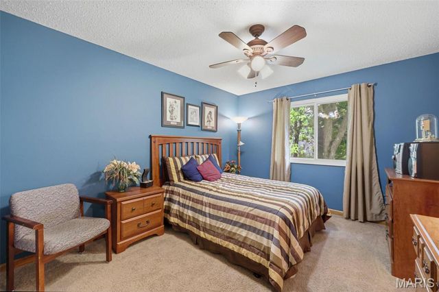 1521 Ticonderoga Drive, St Peters, MO 63376