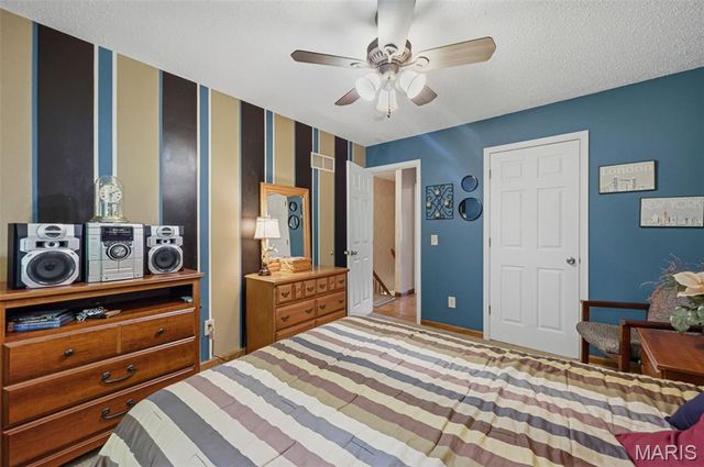 1521 Ticonderoga Drive, St Peters, MO 63376