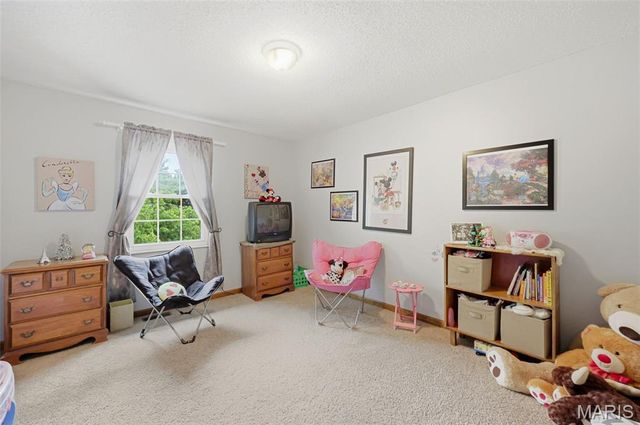 1521 Ticonderoga Drive, St Peters, MO 63376