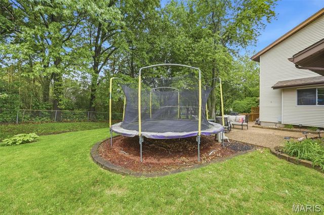 1521 Ticonderoga Drive, St Peters, MO 63376