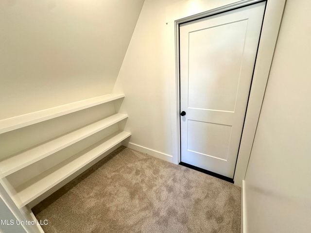 3621 Hatton Drive, Nesbit, MS 38651