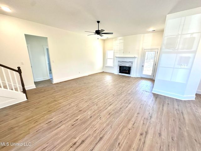 3621 Hatton Drive, Nesbit, MS 38651