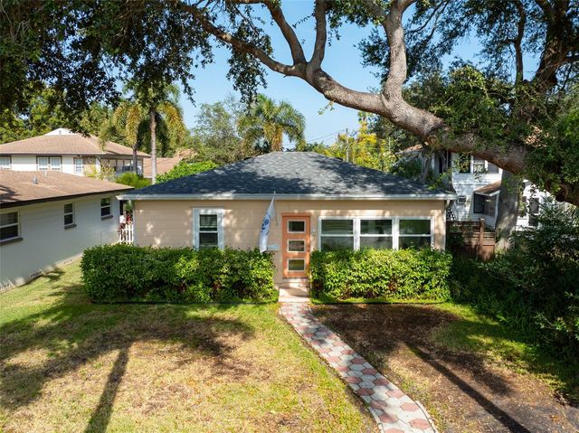 1085 16TH AVENUE N, St Petersburg, FL 33704