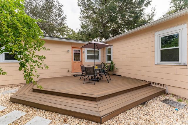 1085 16TH AVENUE N, St Petersburg, FL 33704