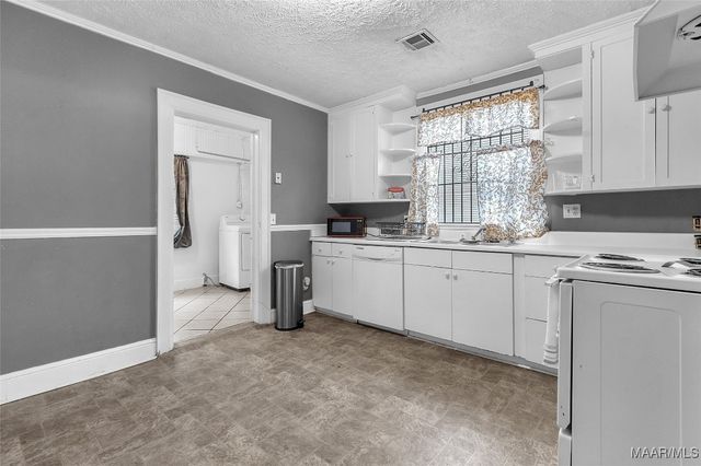 384 Perry Hill Road, Montgomery, AL 36109