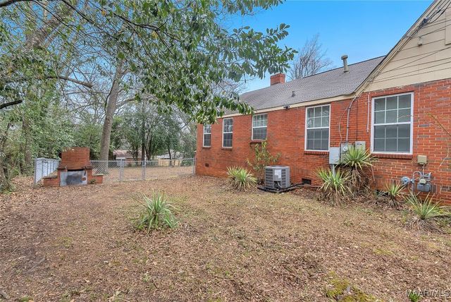 384 Perry Hill Road, Montgomery, AL 36109