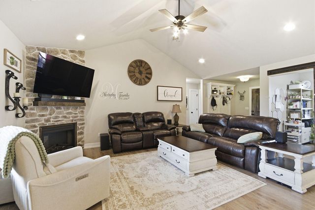4870 W RED TAIL DR, Ashland, MO 65010