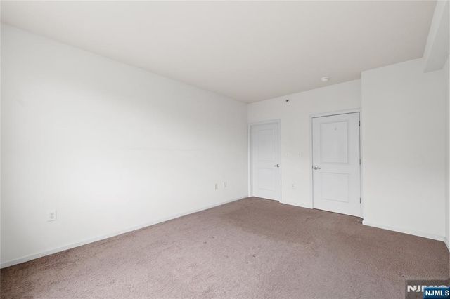 4 Constellation Place 308, Jersey City, NJ 07305