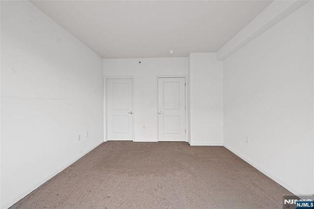 4 Constellation Place 308, Jersey City, NJ 07305