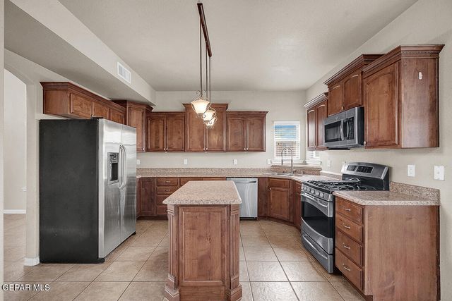 3717 TIERRA ISELA Drive, El Paso, TX 79938