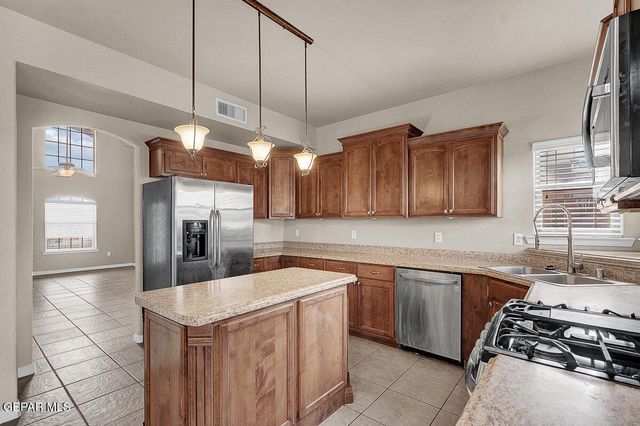 3717 TIERRA ISELA Drive, El Paso, TX 79938