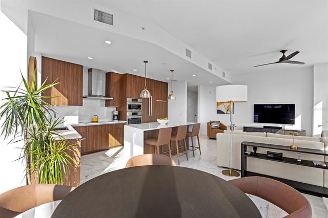 777 3RD AVENUE N 1208, St Petersburg, FL 33701