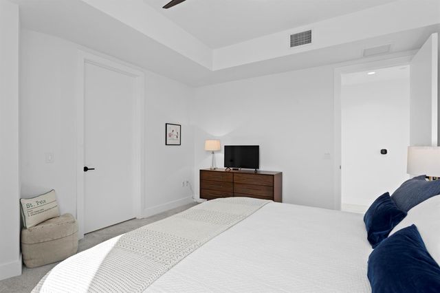 777 3RD AVENUE N 1208, St Petersburg, FL 33701