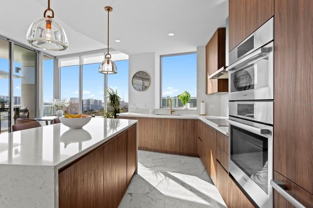 777 3RD AVENUE N 1208, St Petersburg, FL 33701