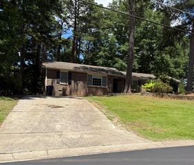 1218 Santa Anna Drive, Norcross, GA 30093