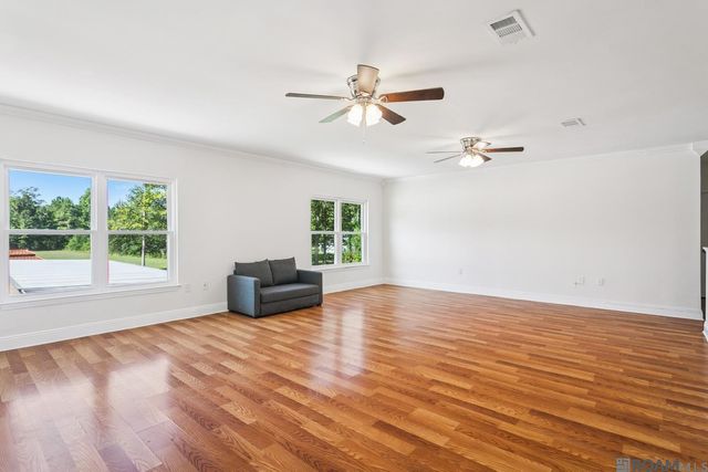 25050 Kah Lac Rd, Ponchatoula, LA 70454