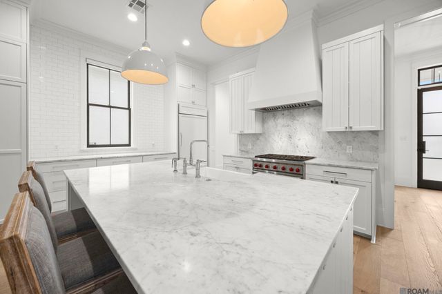 5042 Mimosa St, Baton Rouge, LA 70808