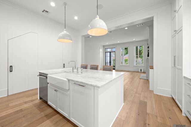 5042 Mimosa St, Baton Rouge, LA 70808