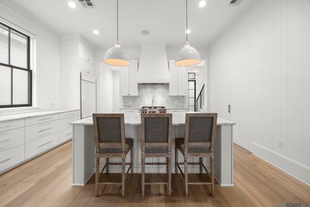 5042 Mimosa St, Baton Rouge, LA 70808
