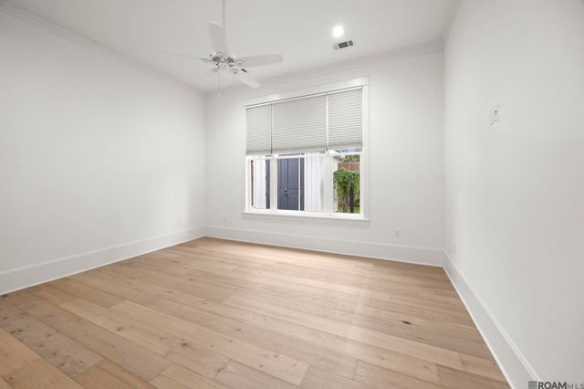 5042 Mimosa St, Baton Rouge, LA 70808
