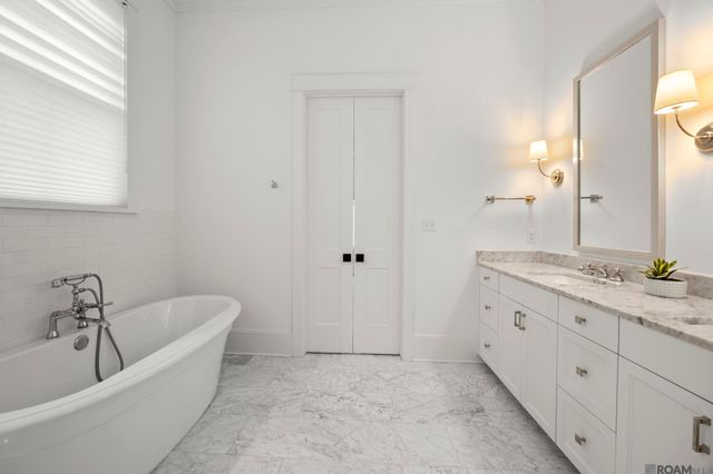 5042 Mimosa St, Baton Rouge, LA 70808
