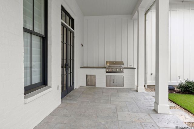 5042 Mimosa St, Baton Rouge, LA 70808