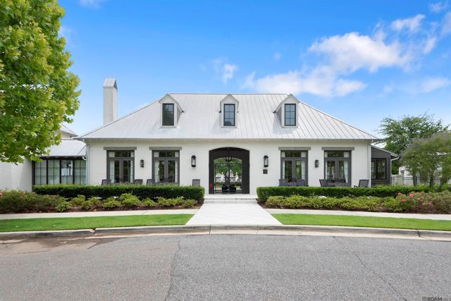 5042 Mimosa St, Baton Rouge, LA 70808