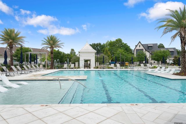 5042 Mimosa St, Baton Rouge, LA 70808