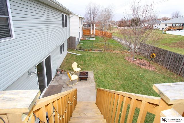 2100 Vavrina Lane, Lincoln, NE 68512