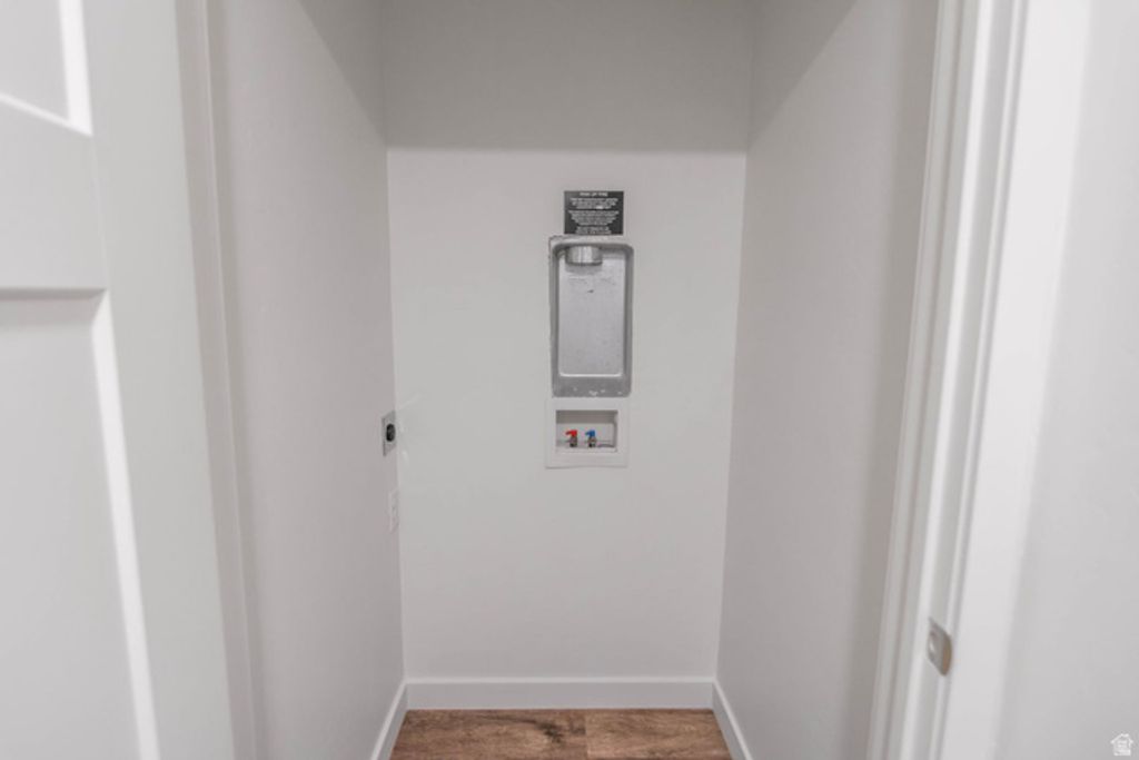 Image 8 of property listing at 7337 W LOUDEN DR, Magna, UT 84044
