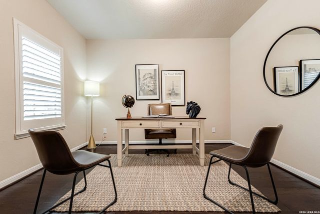 112 Hagen Dr, Boerne, TX 78006