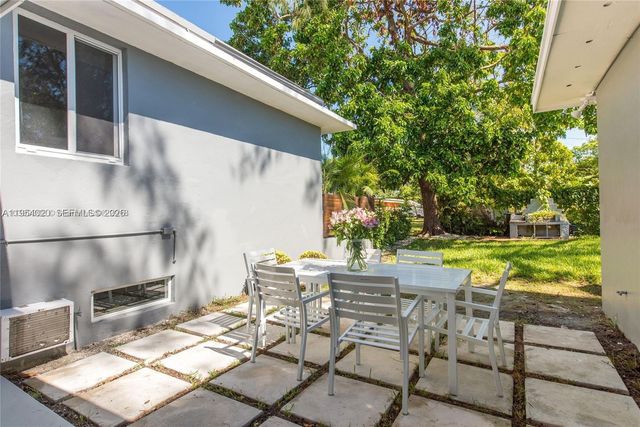 11515 NE 12th Ave, Miami, FL 33161