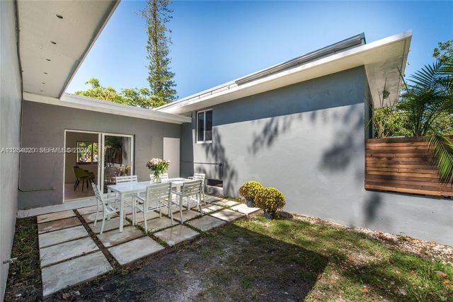 11515 NE 12th Ave, Miami, FL 33161