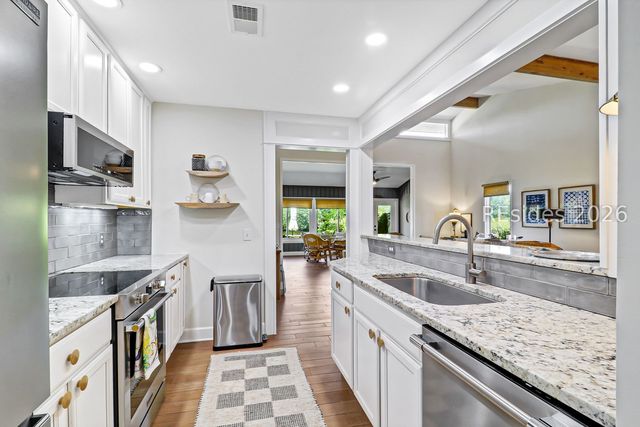 212 Greenwood Dr Apt 315, Hilton Head Island, SC 29928