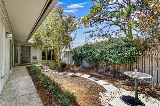 212 Greenwood Dr Apt 315, Hilton Head Island, SC 29928