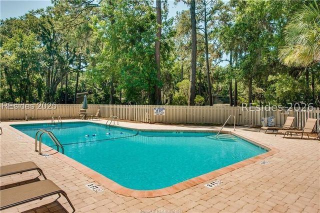 212 Greenwood Dr Apt 315, Hilton Head Island, SC 29928