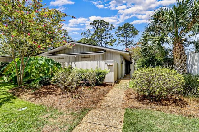 212 Greenwood Dr Apt 315, Hilton Head Island, SC 29928