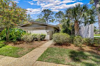 212 Greenwood Dr Apt 315, Hilton Head Island, SC 29928