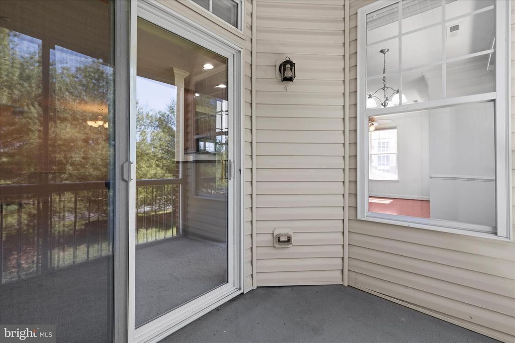 Image 11 of property listing at 311 TIREE CT #202, Abingdon, MD 21009