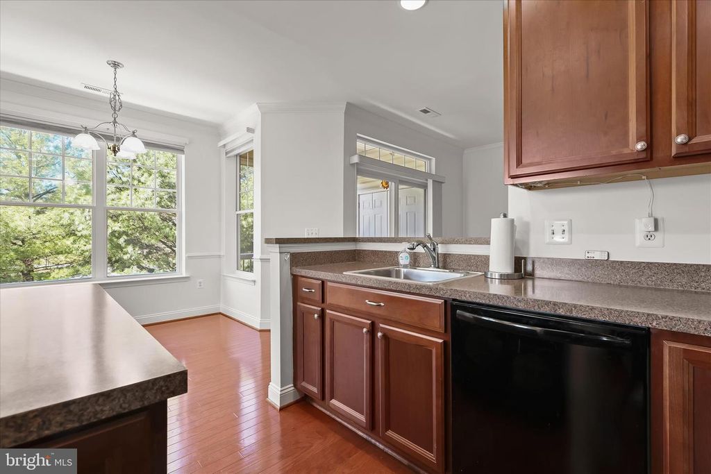 Image 18 of property listing at 311 TIREE CT #202, Abingdon, MD 21009