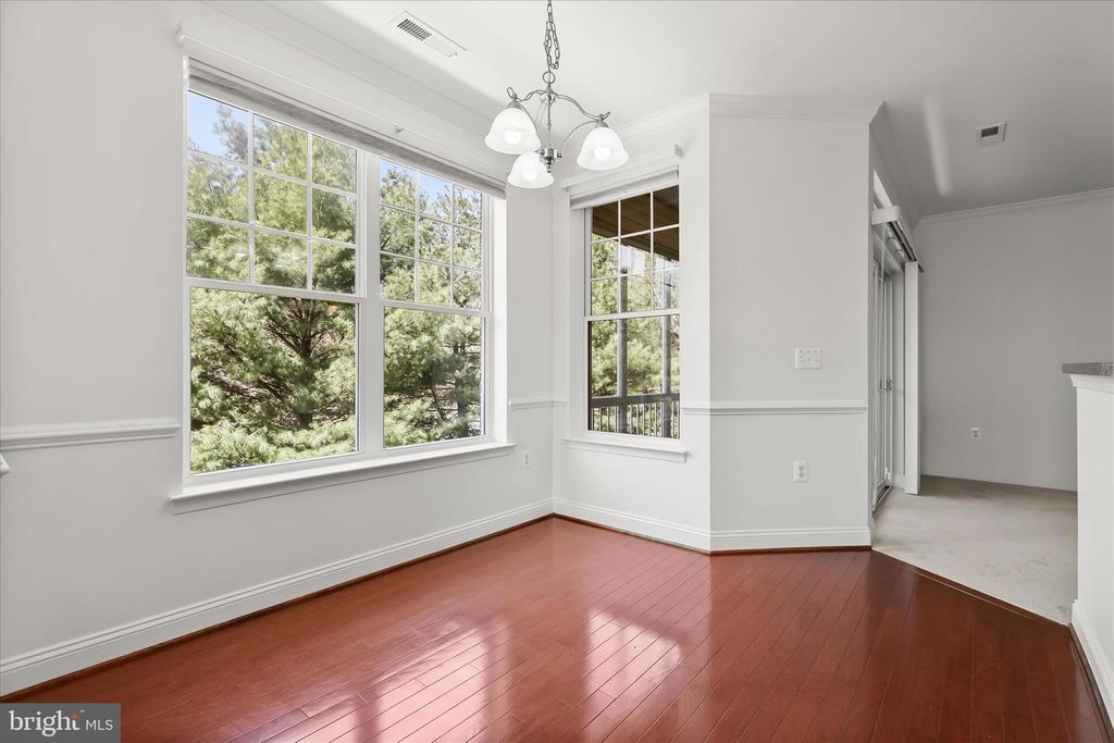 Image 22 of property listing at 311 TIREE CT #202, Abingdon, MD 21009