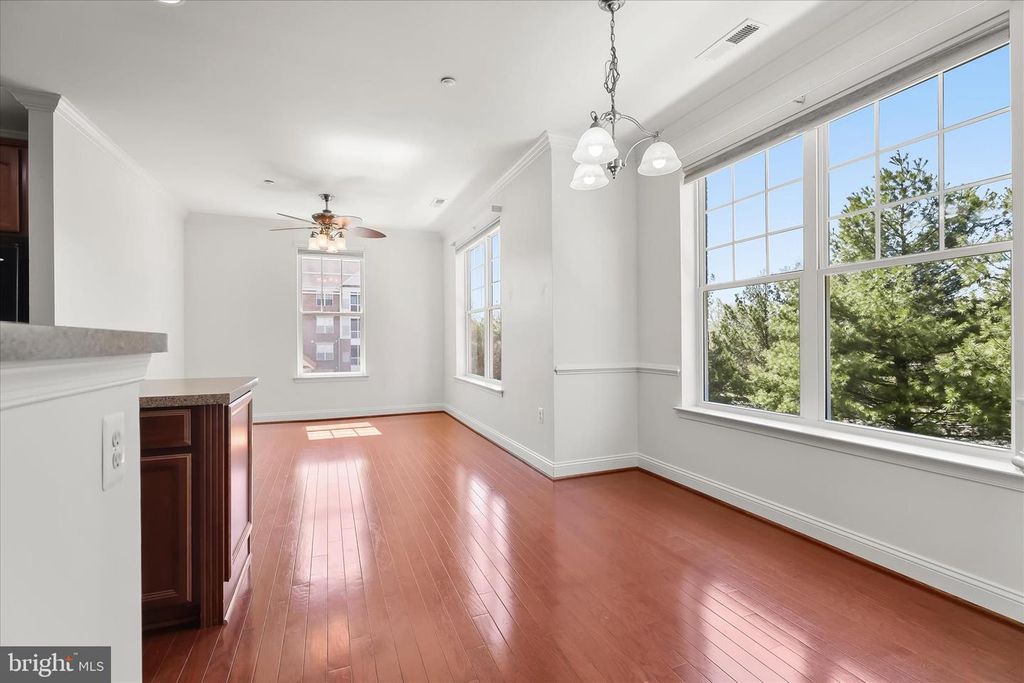 Image 23 of property listing at 311 TIREE CT #202, Abingdon, MD 21009