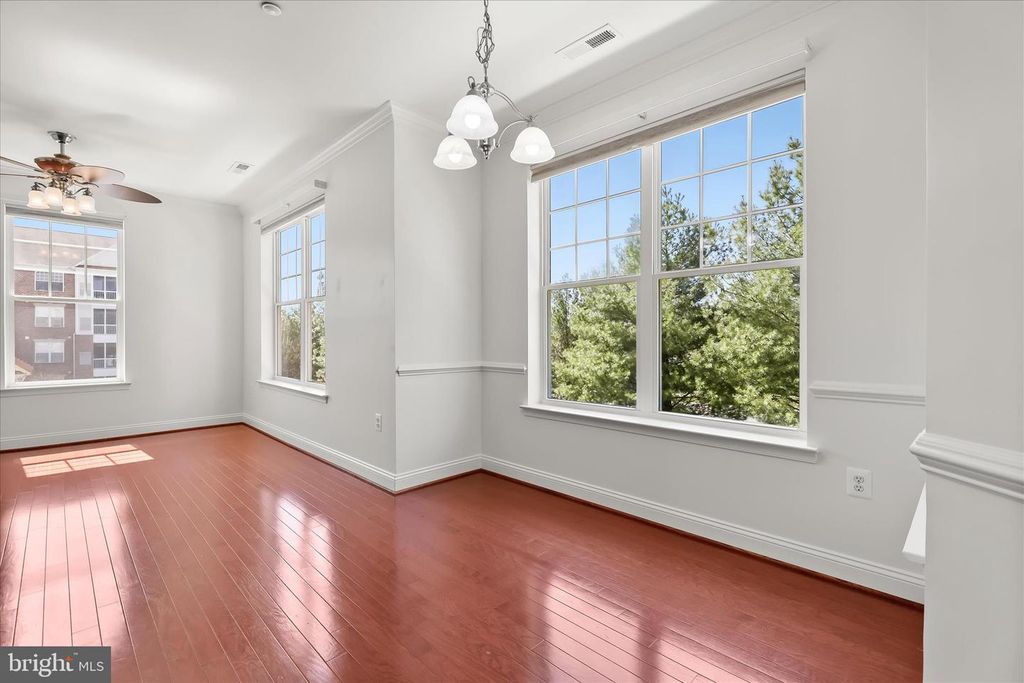 Image 24 of property listing at 311 TIREE CT #202, Abingdon, MD 21009