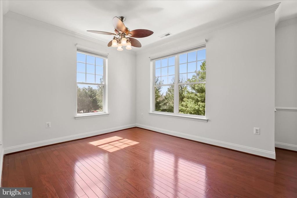 Image 27 of property listing at 311 TIREE CT #202, Abingdon, MD 21009