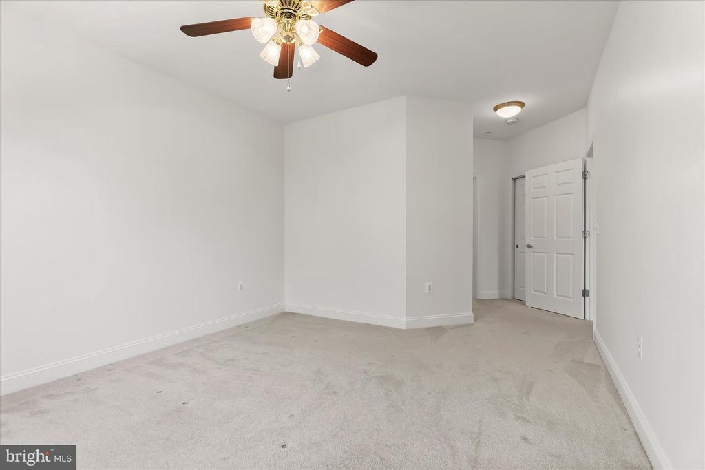 Image 30 of property listing at 311 TIREE CT #202, Abingdon, MD 21009