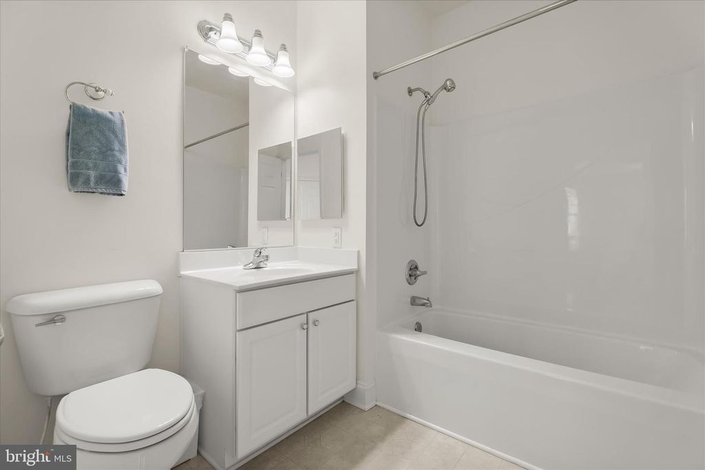 Image 35 of property listing at 311 TIREE CT #202, Abingdon, MD 21009